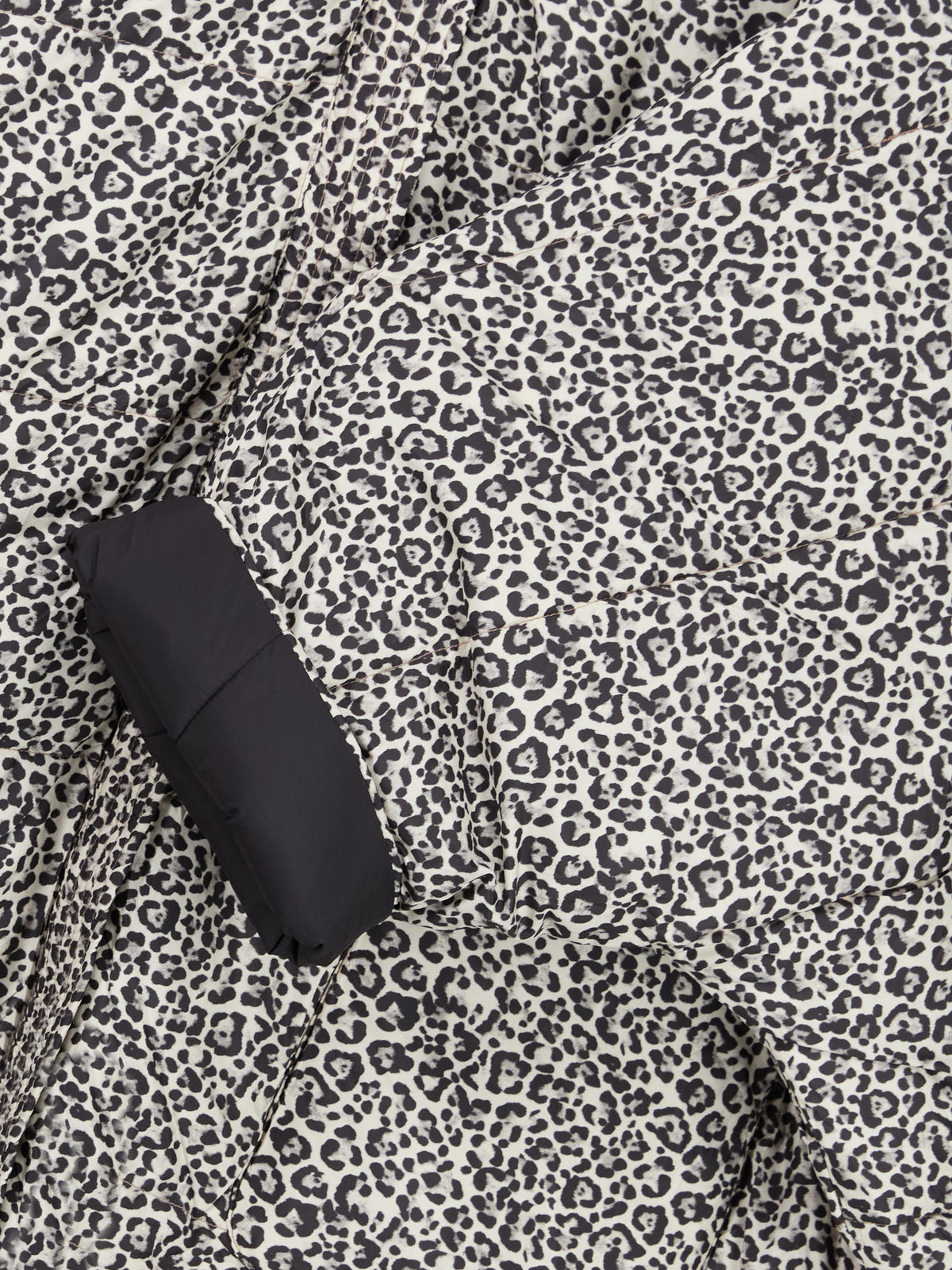 Dillard Piumino Nero donna 8pm - 4