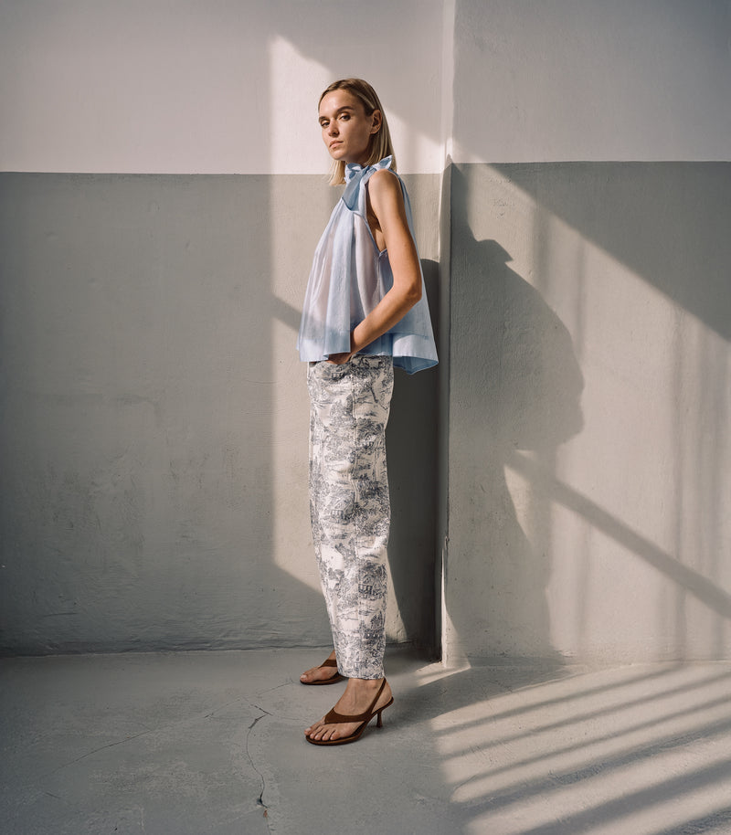 Johannesburg Light Blue Top women 8pm - 1