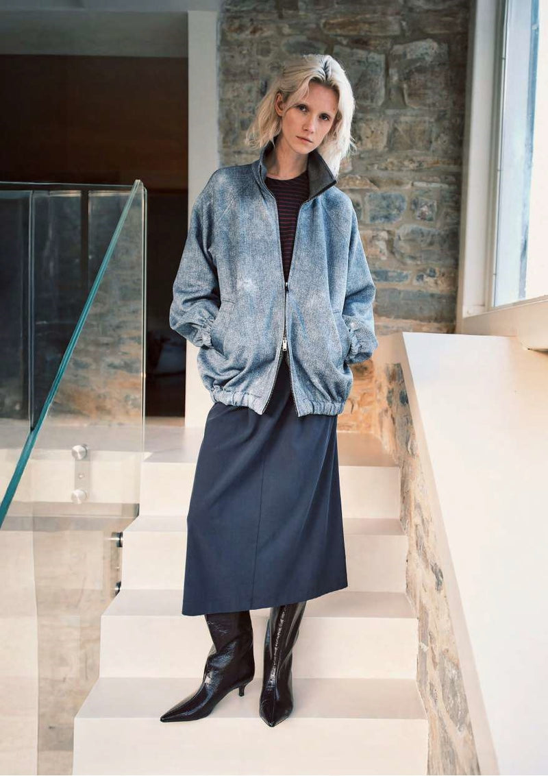 Jackson Hole Gonna Blu Navy women 8pm - 1